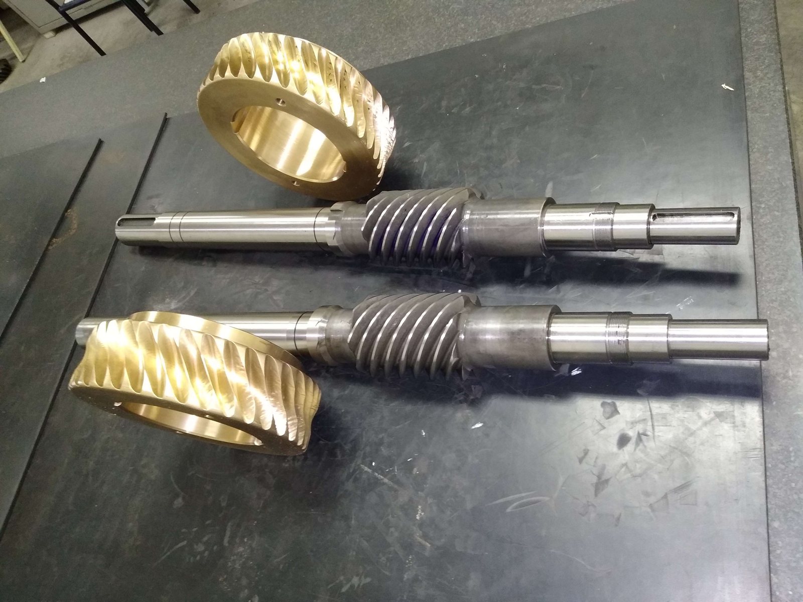 Pares de coroas e pinhões usinados sob desenho do cliente