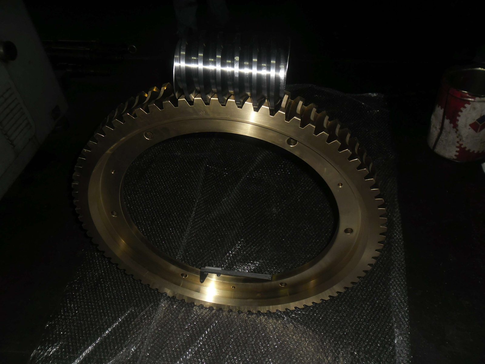 Anel dentado de bronze de grande diâmetro